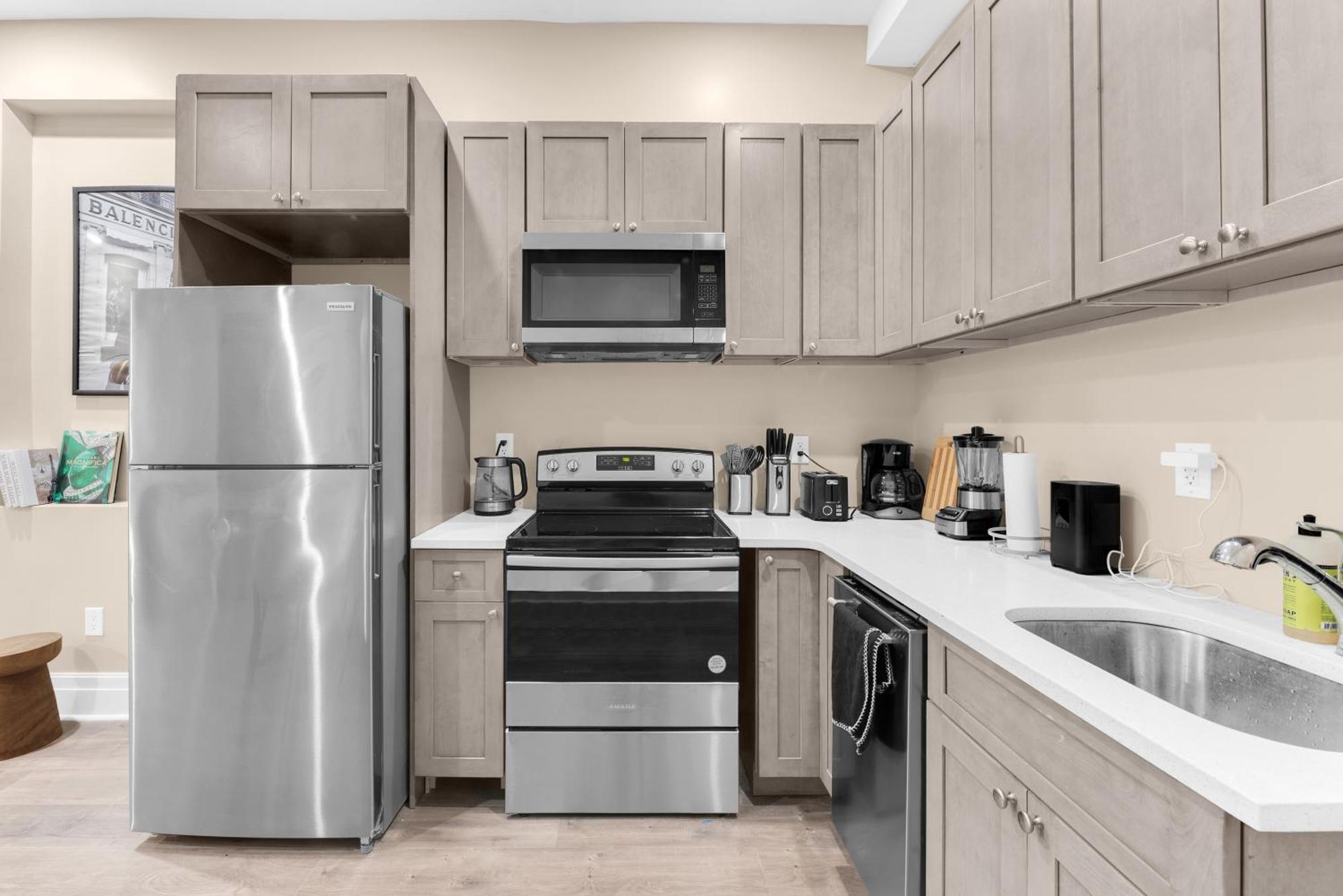 Charming 2Br Bkyrd Near Williamsburg Apartment New York City Exterior photo