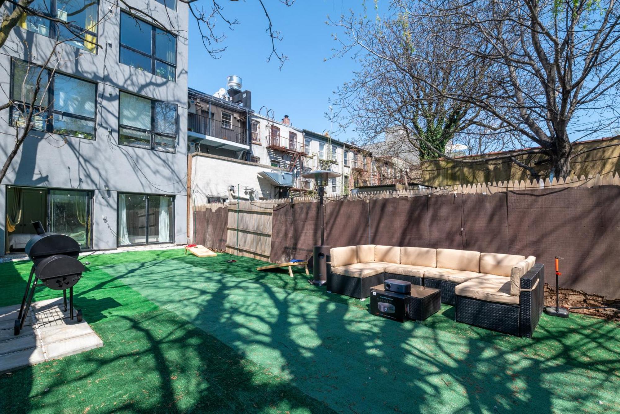 Charming 2Br Bkyrd Near Williamsburg Apartment New York City Exterior photo