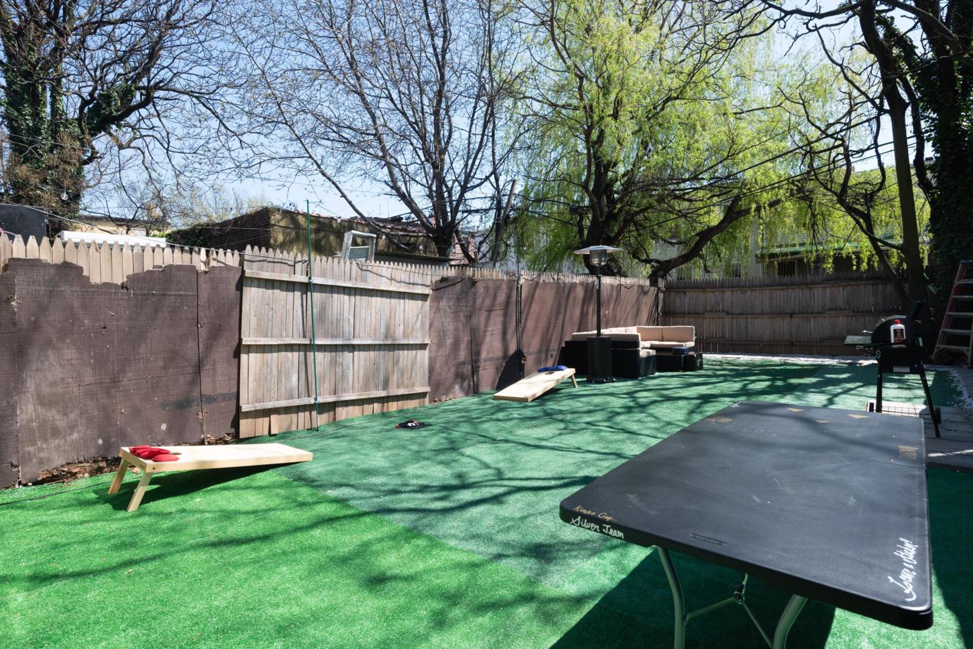 Charming 2Br Bkyrd Near Williamsburg Apartment New York City Exterior photo